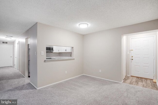 Building Photo - 4420 Aberdeen Dr