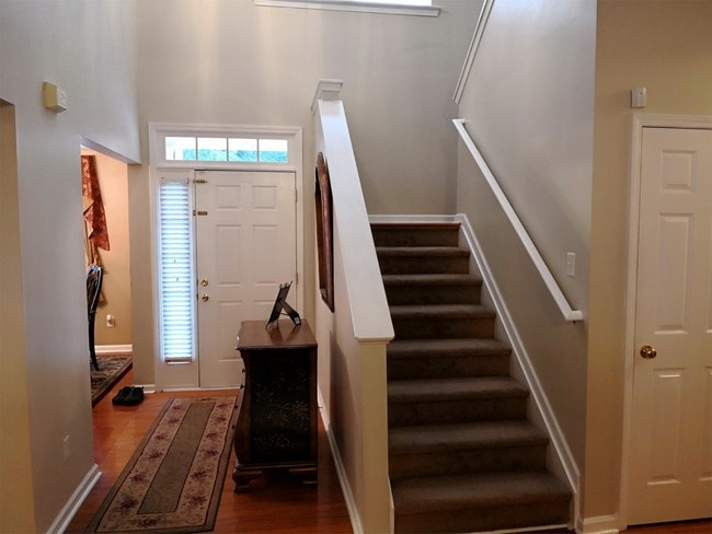 Building Photo - 17 Trailstream Dr