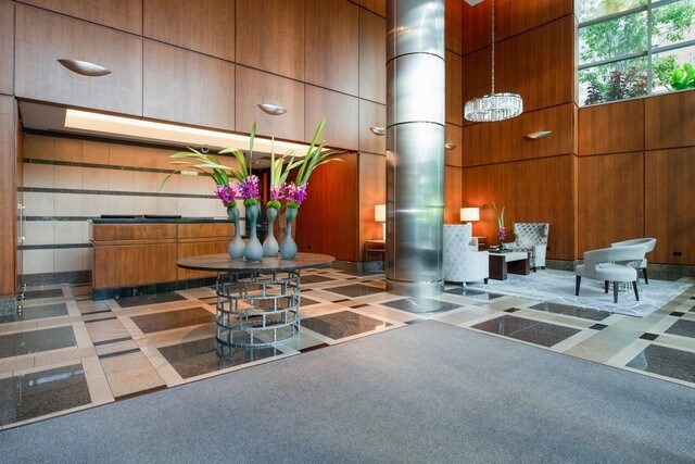 Building Photo - 201 N Westshore Dr