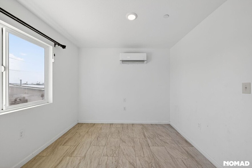 Building Photo - 3069 40th St