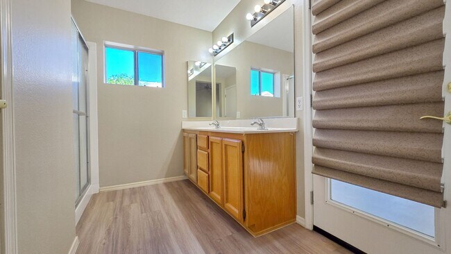 Building Photo - 55+ Adult Community And SOLAR With Lots Of Amenities!