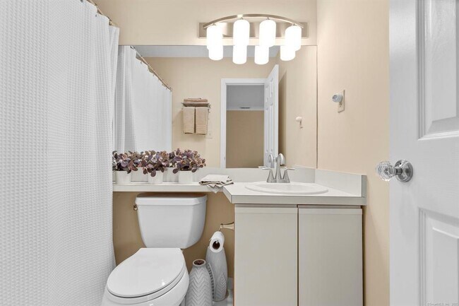 Building Photo - 103 The Arbors