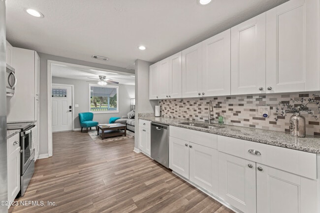 Building Photo - 1905 Niblick Dr