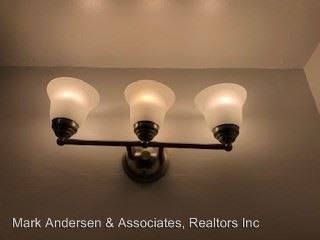 Building Photo - 387 N Mentor Ave