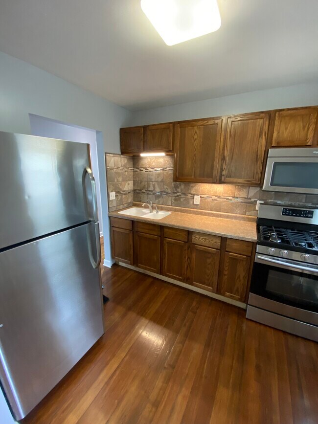 Kitchen - 2454 S 17th St