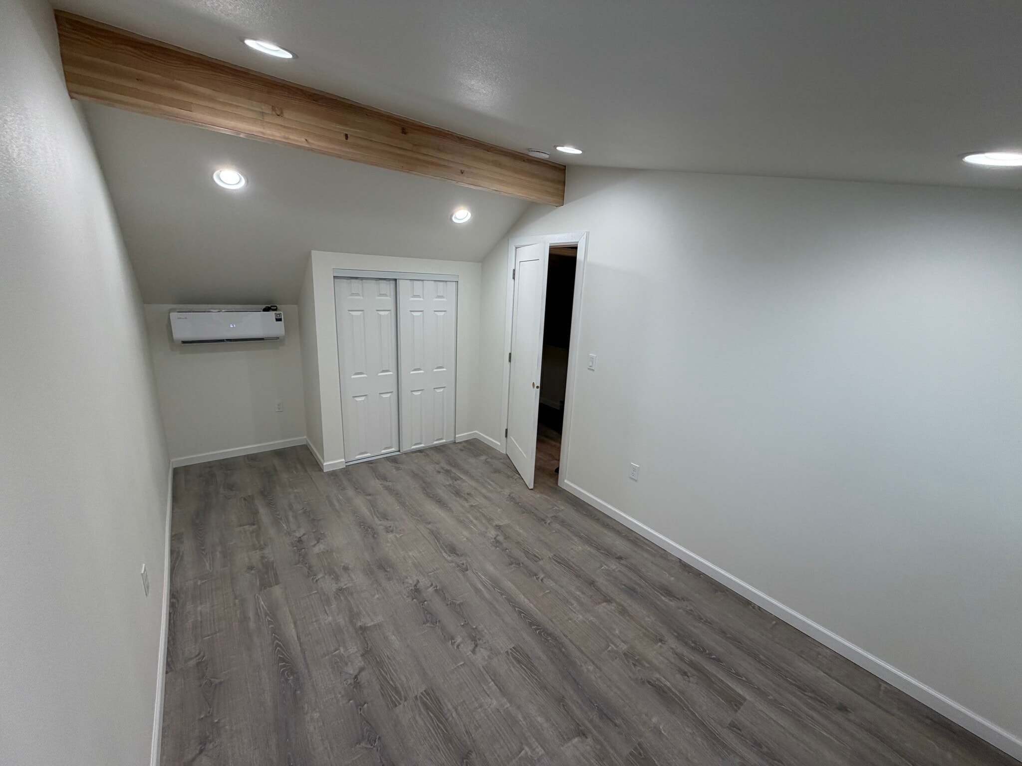 Building Photo - 34761 S Shore Dr