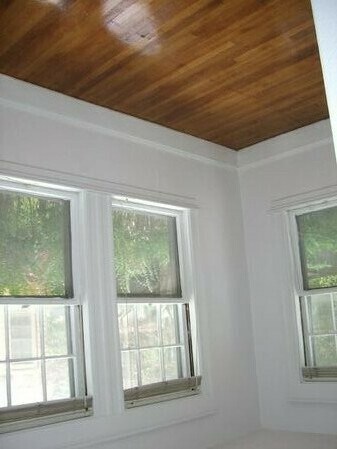 Building Photo - 283 Lowell Ave