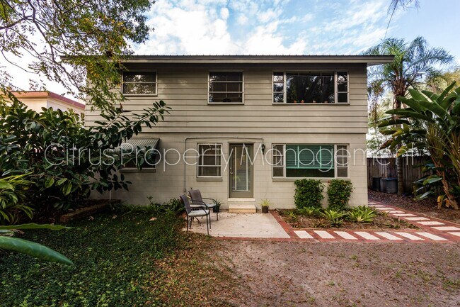 Building Photo - Charming Apartment in Thornton Park