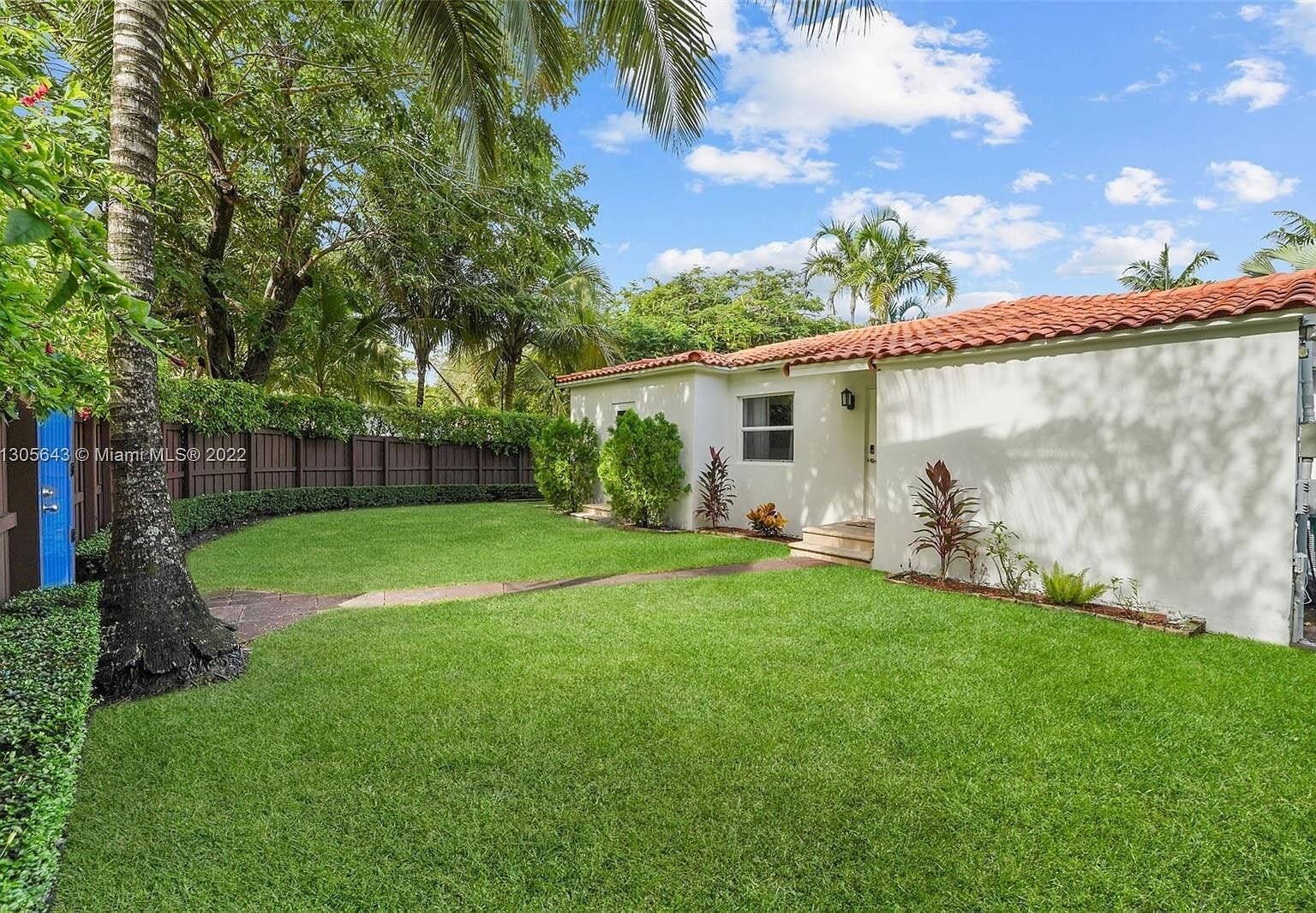 Building Photo - 2441 Swanson Ave