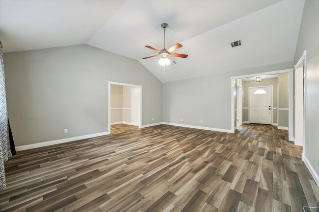 Building Photo - 10522 Barwood Dr