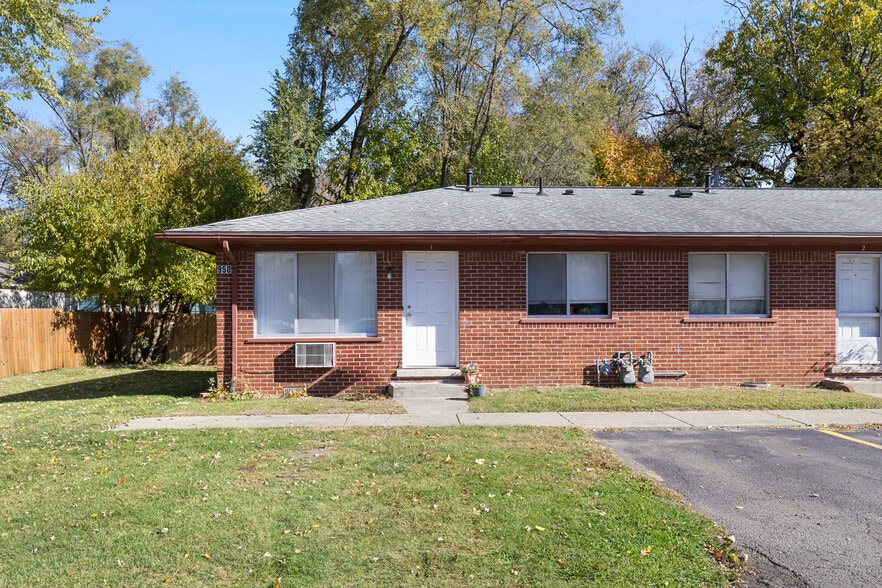 Building Photo - 922 Holmes Apartments
