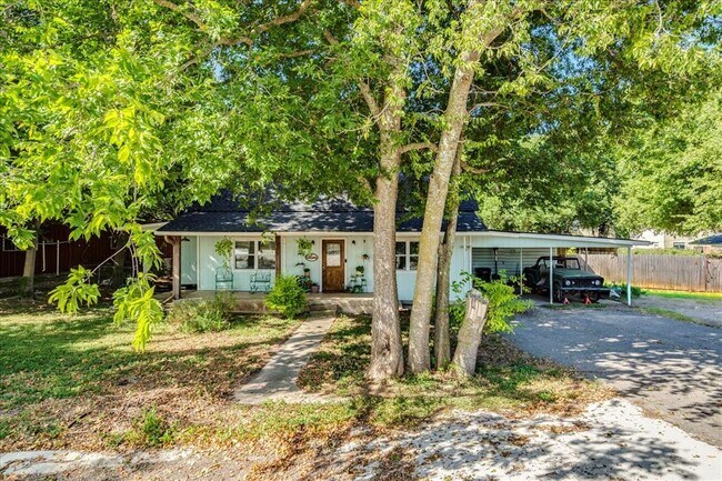 Primary Photo - 20075 San Marcos Hwy