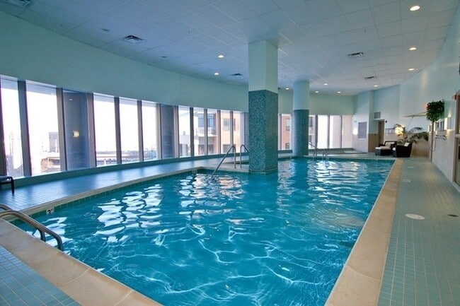 Building Photo - 420 E Waterside Dr