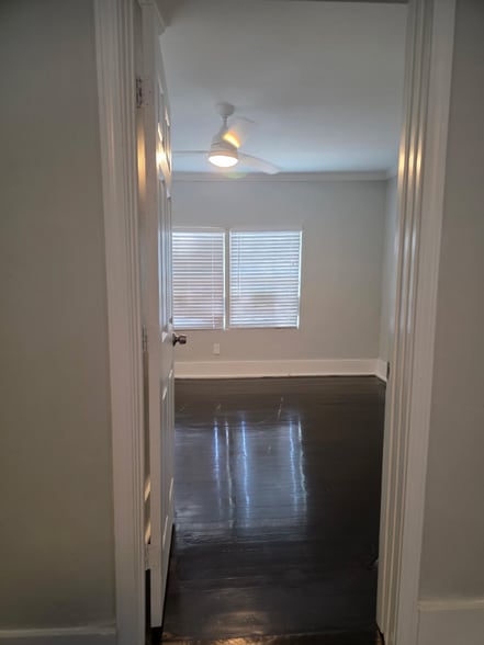 Building Photo - 9 Sims Ave NW