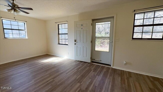 Building Photo - 241 Parker St