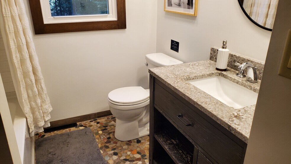 Building Photo - 7967 Sunset Dr