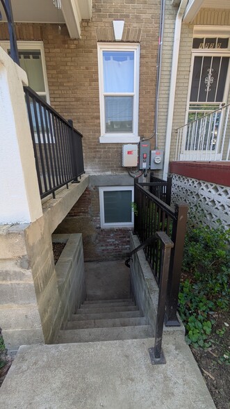 Building Photo - 1220 Kennedy St NW