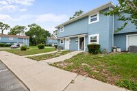 Building Photo - 11359 Bedford Oaks Dr
