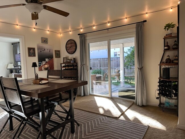 Building Photo - 2209 El Cejo Cir