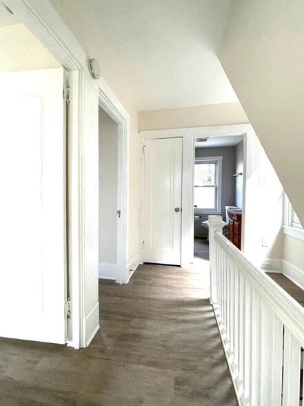 Building Photo - 2331 Los Angeles Ave