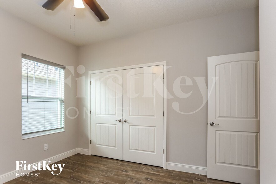 Building Photo - 6107 Colmar Pl