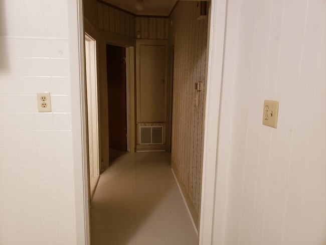 Hallway - 3108 Wagner St