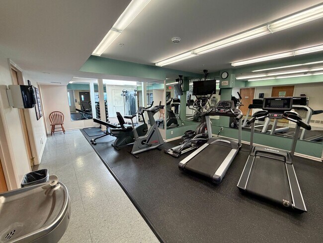 Building Photo - Welcome to Waters Edge Condos!
