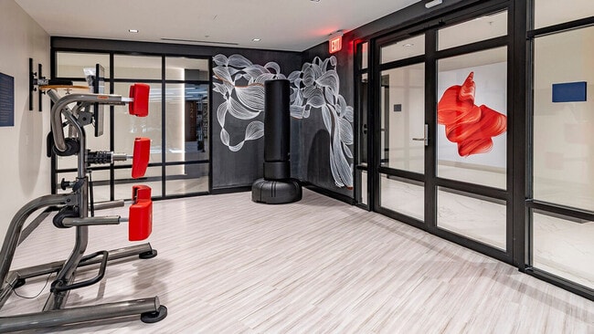 Building Photo - 4903 Edgemoor Ln