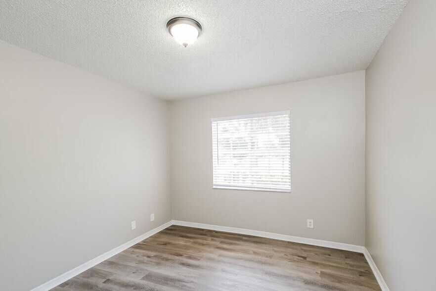 Building Photo - 8341 NW 57th Dr