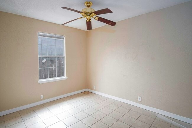 Building Photo - 717 N Colorado St