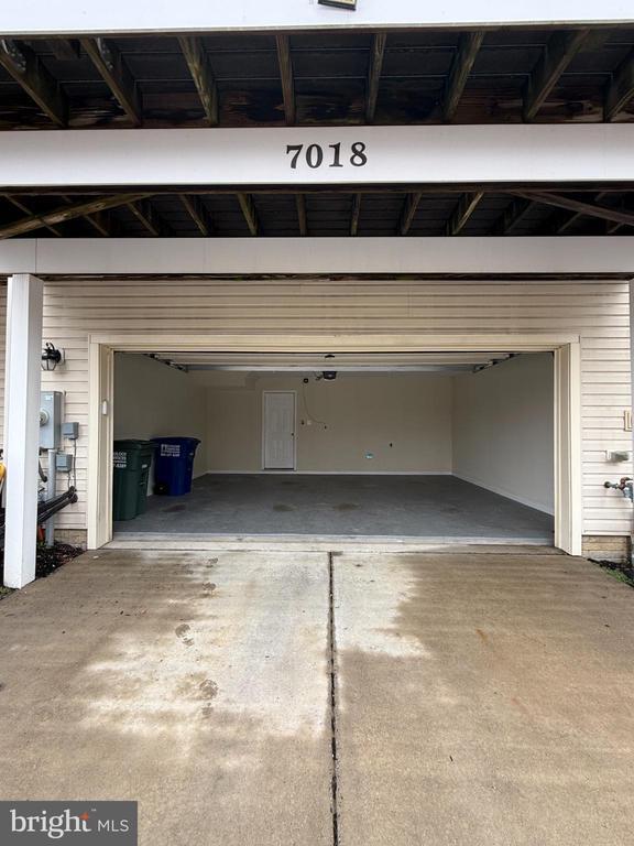 Building Photo - 7018 Foxton Way