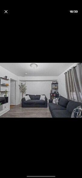 Building Photo - 550 Jefferson Ave