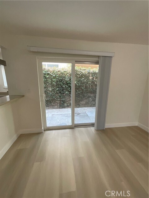 Building Photo - 2641 Santa Ana Ave