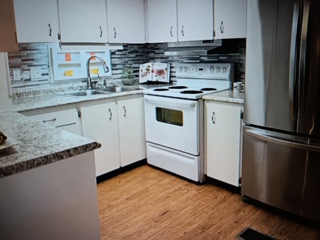 Building Photo - 4542 Friendly Harbor St