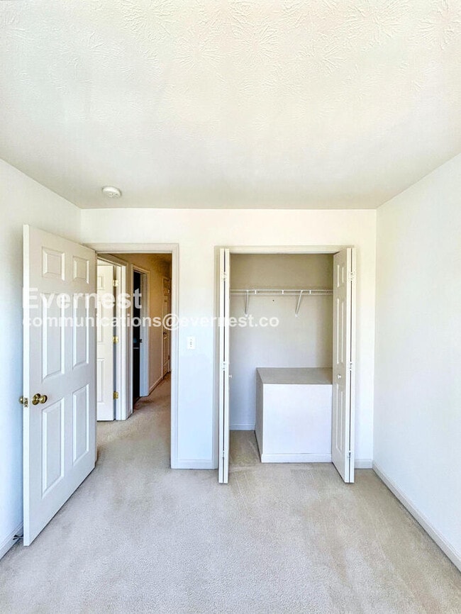 Building Photo - 18337 Democracy Ave