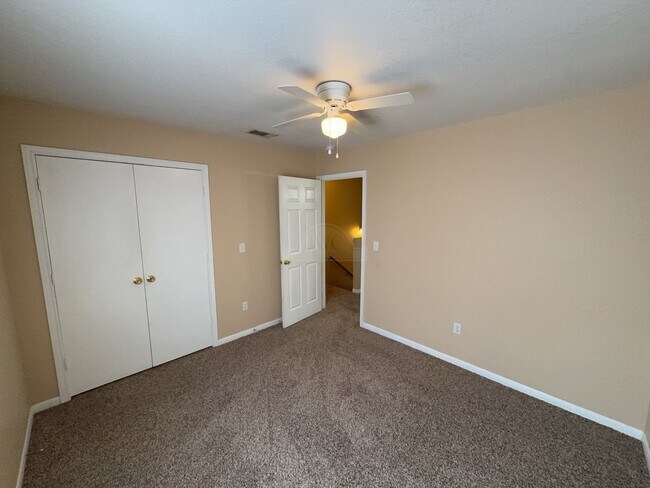 Building Photo - 2814 Cantabrian Dr