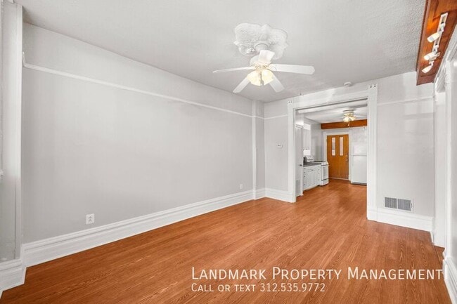Building Photo - 1124 N Wolcott Ave