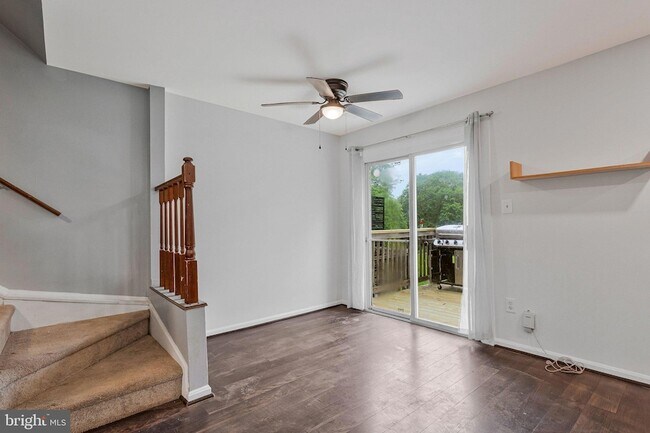 Building Photo - 1675 Ridgely Ct