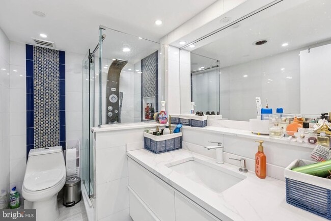 Building Photo - 6101 Edsall Rd