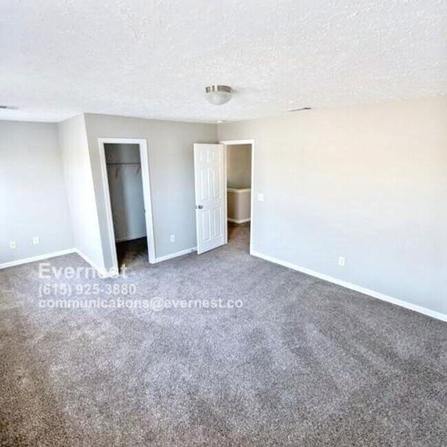 Building Photo - Spacious 4-Bedroom Home with Modern Amenit...