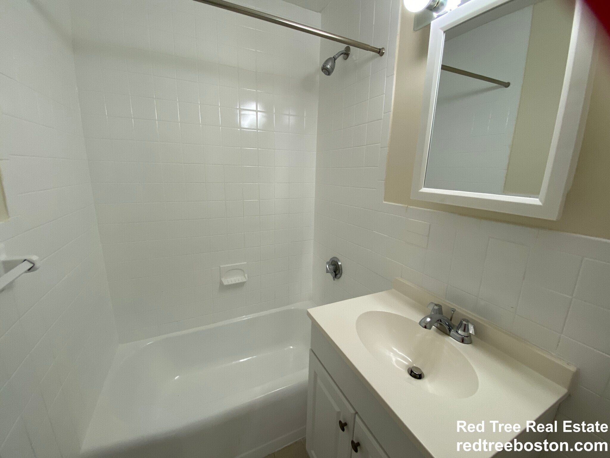 Building Photo - 34 Gardner St