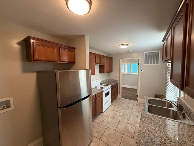 Building Photo - 708 Morgan St