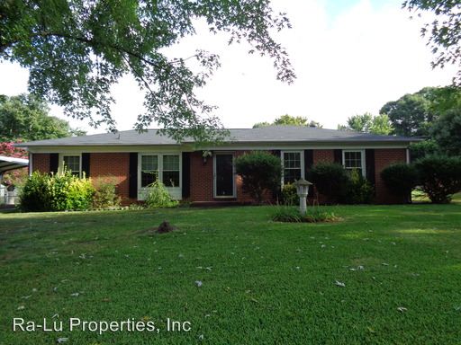 Primary Photo - 3 br, 1.5 bath House - 224 Yorktown Rd