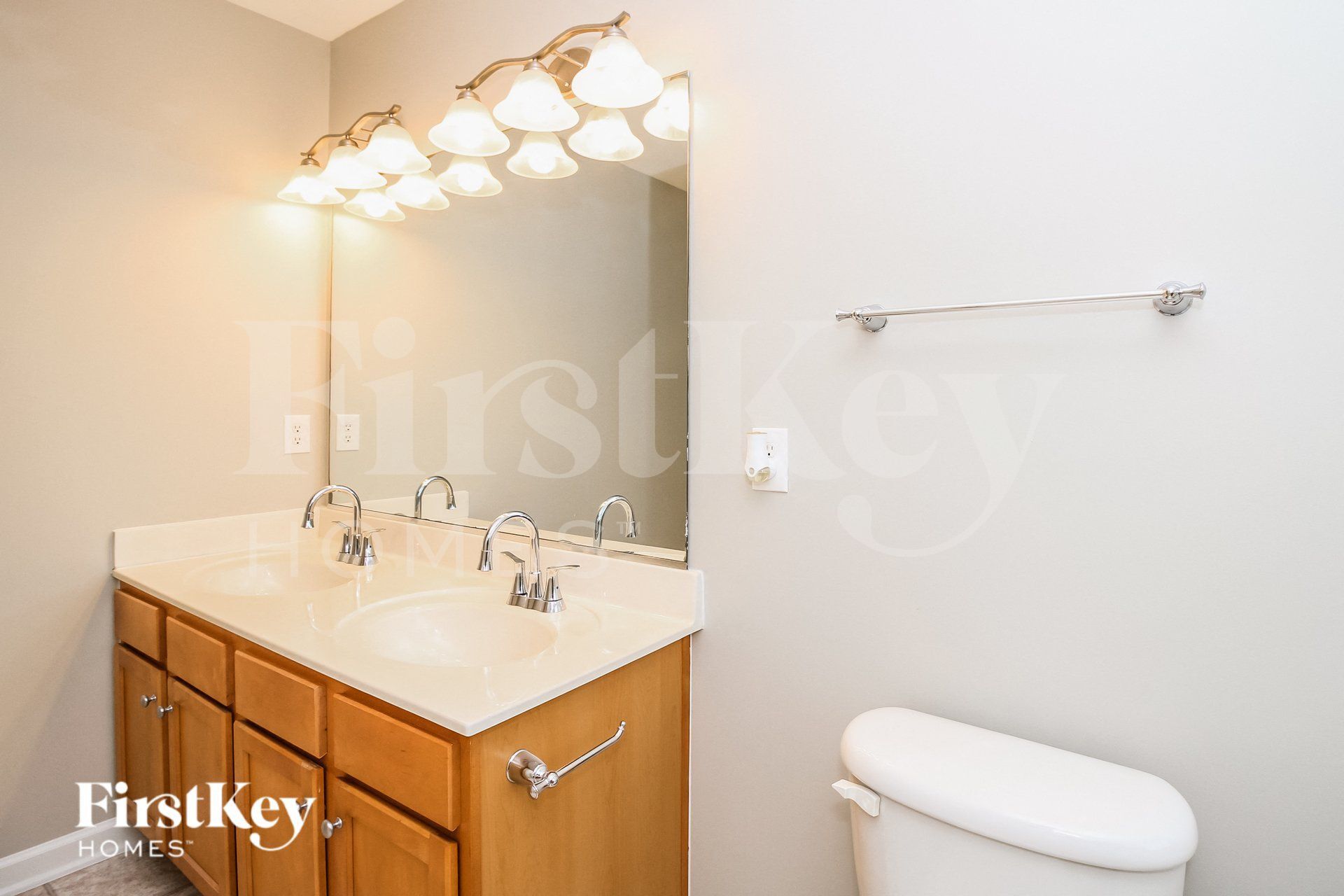 Building Photo - 2642 Hidden Pond Cove