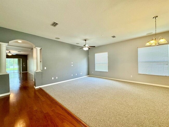 Building Photo - 18205 Fall Creek Dr