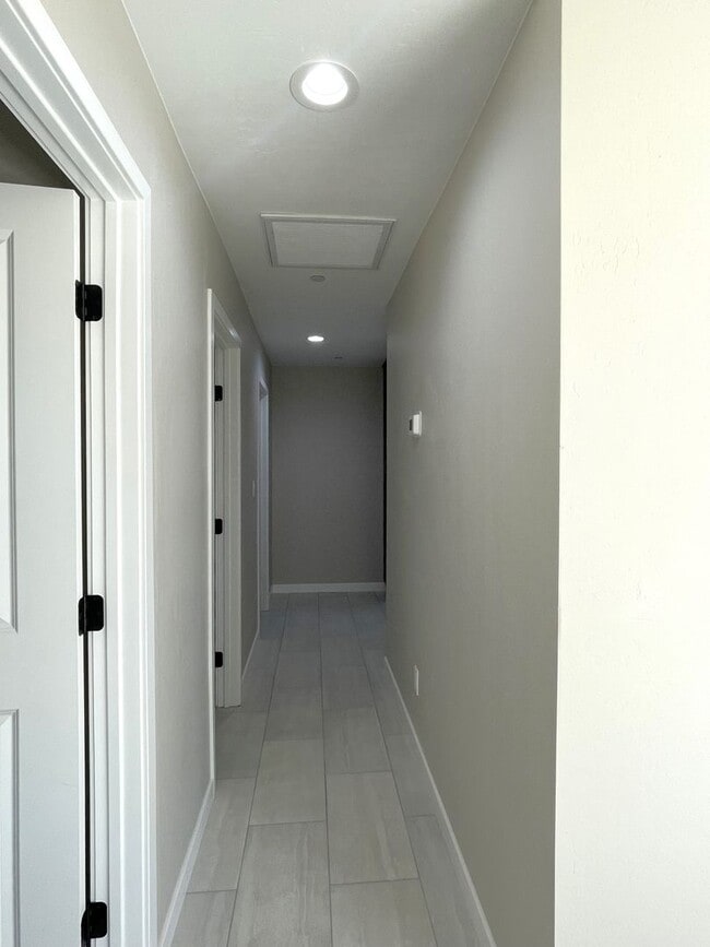 Building Photo - 21031 91st St