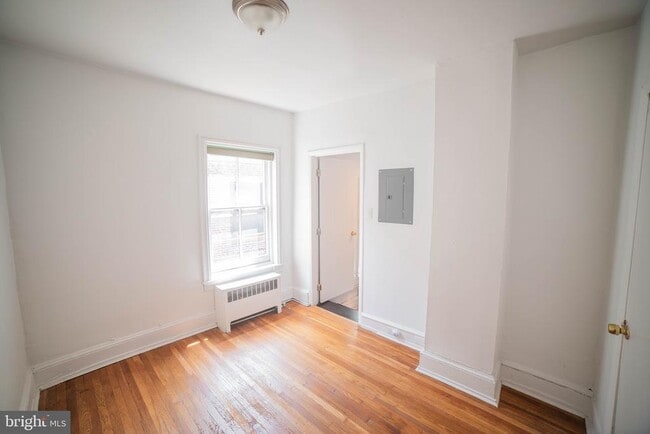 Building Photo - 2008 Spruce St