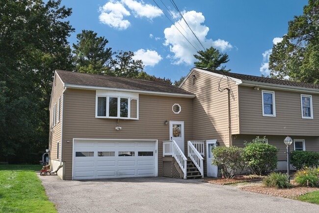 Primary Photo - 53 Azarian Rd