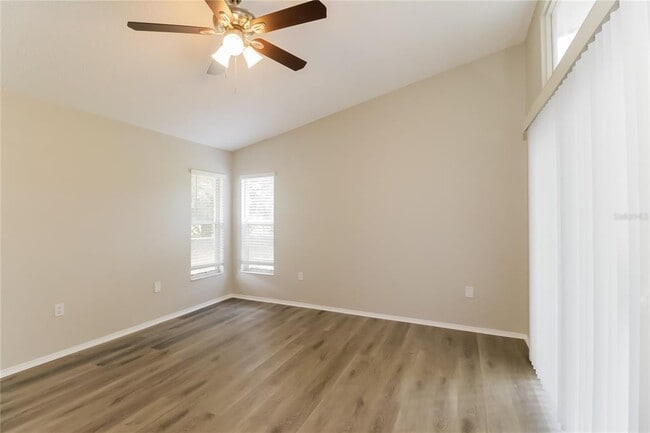 Building Photo - 110 Lindale St