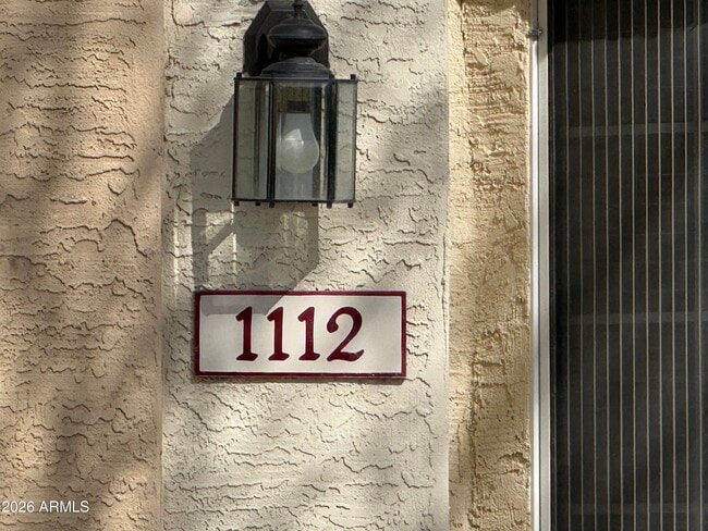 Building Photo - 1112 W Morelos St